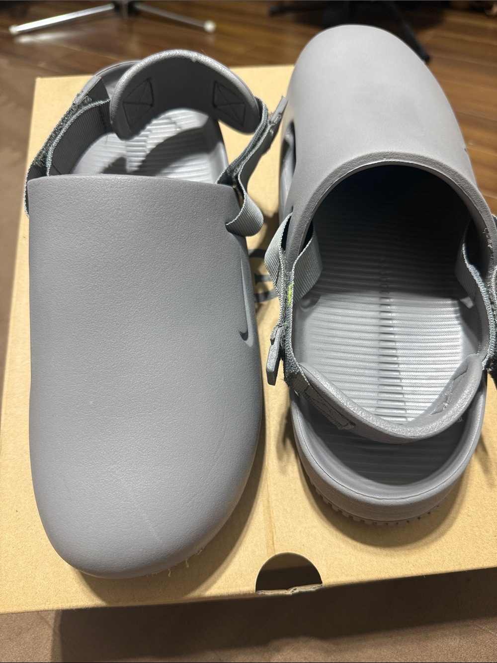 Nike Kids Light Grey Slip-On Clog Sandals with Heel Strap